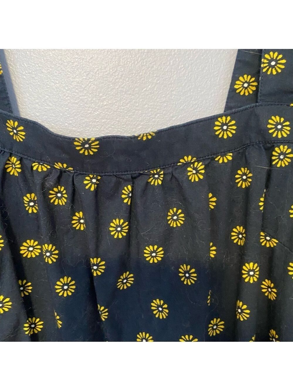 J. Crew Navy Yellow Sunflower Pom Pom Sleeve Top Sz 0 - Picture 4 of 11